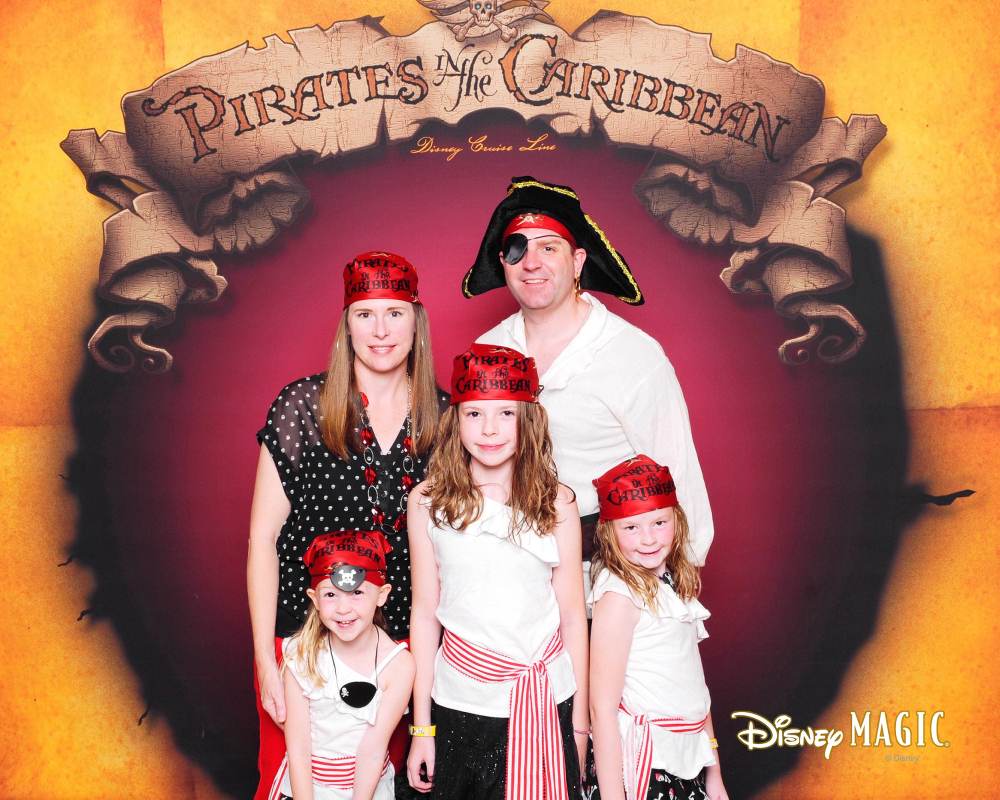 outfit disney cruise pirate night