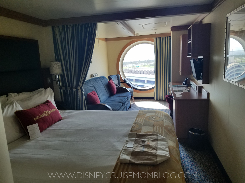 Disney Dream oceanview room 9662