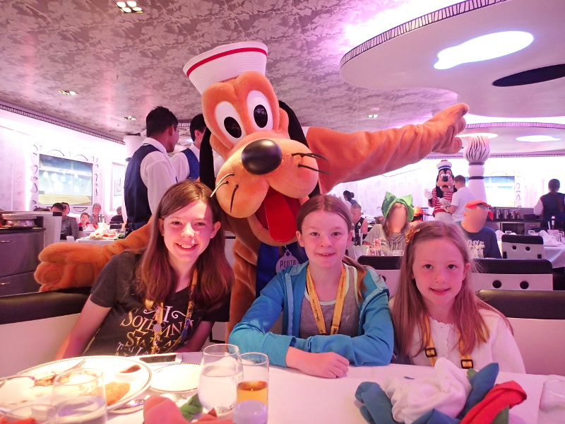 Disney Wonder character breakfast