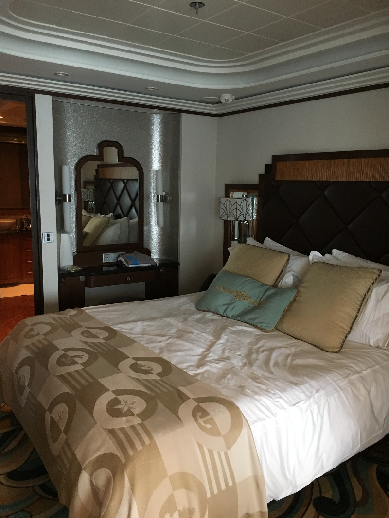 Disney Fantasy concierge one bedroom suite 12526