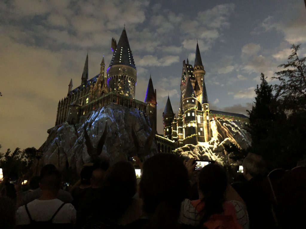 Universal Orlando Hogwarts caste holiday show