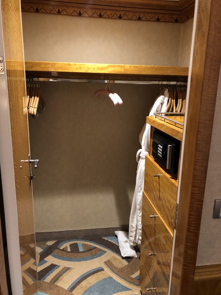 Disney Wonder Concierge One Bedroom Suite 8022