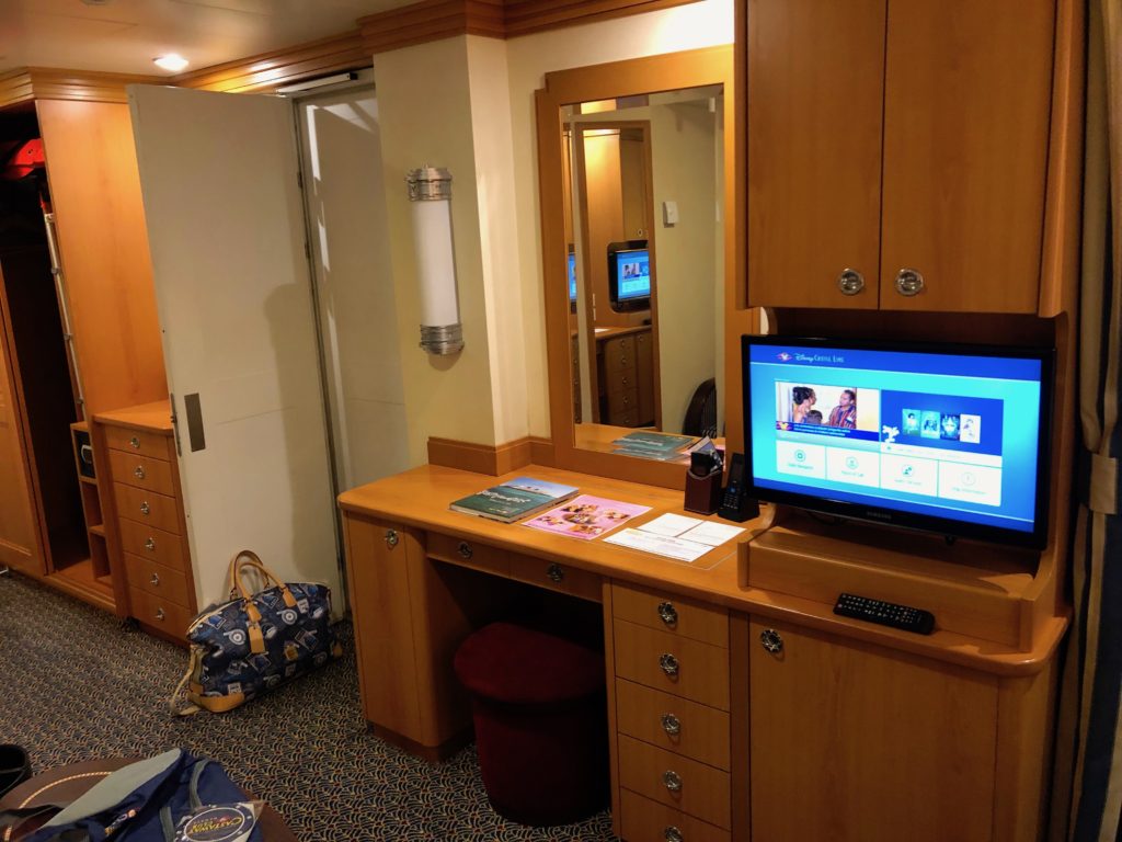 Disney Magic stateroom 2643