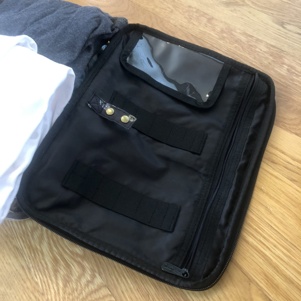 Thirty One travel case giveaway by Teri
