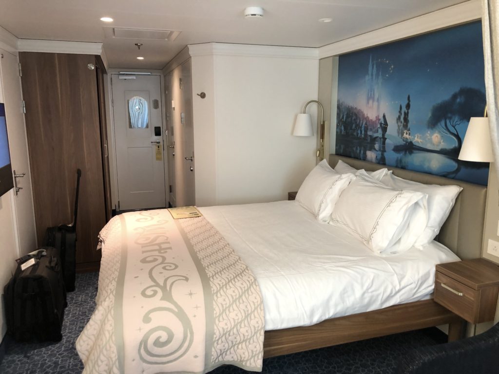 Disney Wish Stateroom 2598 review