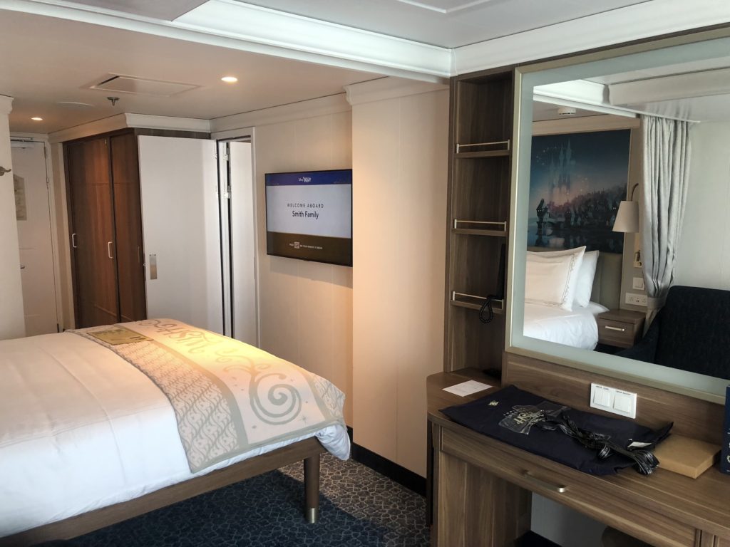 Disney Wish Stateroom 7052 review