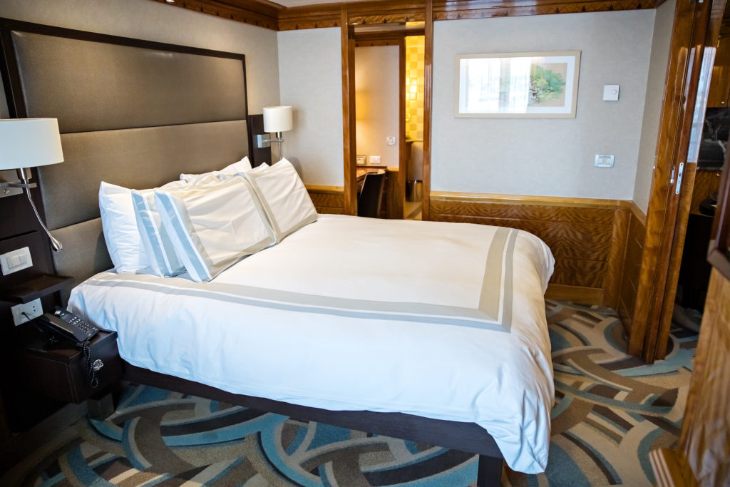 Disney Wonder Stateroom 8048 concierge suite